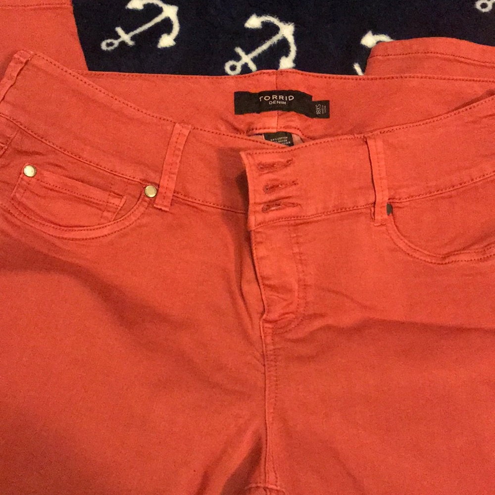 Torrid 18 Xs salmon colored jeggings